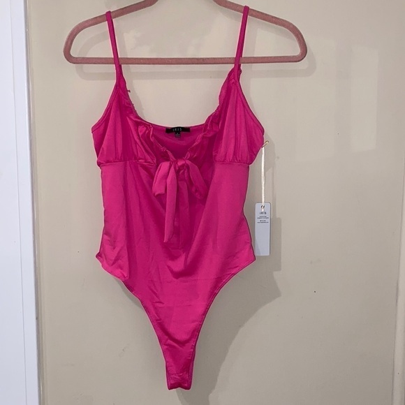 Bodysuit pink barbiecore large stretch ruffled adjustable straps NEW - Picture 2 of 7